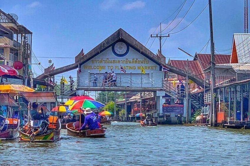 Bangkok: Floating and Train Market with Boat and Train Ride