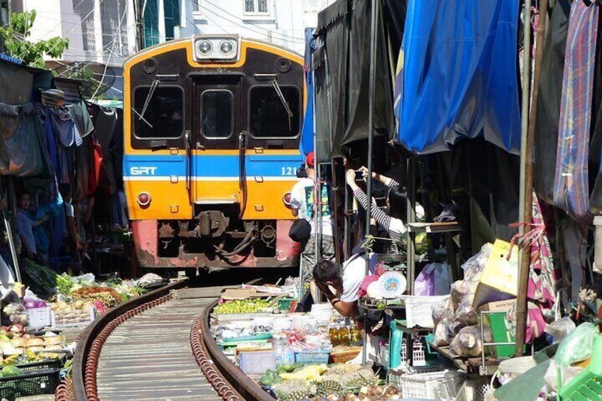 Train Market