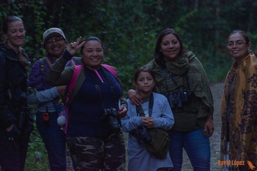 Ladys birding near Mérida.