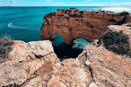 Albufeira: Benagil Cave, AlgarSeco & Marinha Walking Adventure