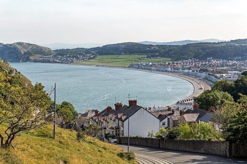 Llandudno Gateway: Snowdonia, Castles & Portmeirion Day Tour