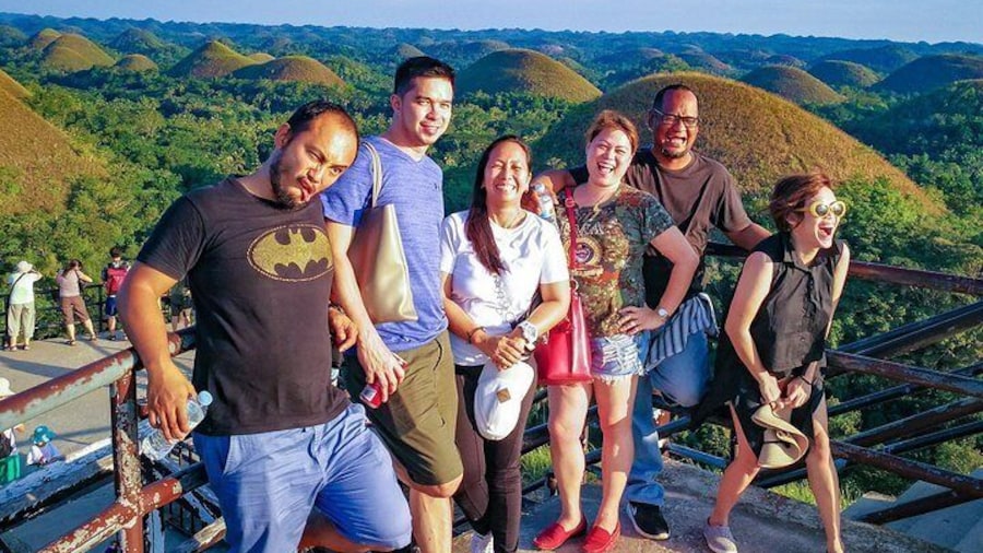 BOHOL Tour - Chocolate Hills, Tarsier and River Cruise