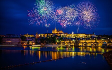 Prague: New Year's Eve Cruise with Dinner and Drinks