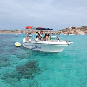 Malta: crucero y viaje en barco privado por la Laguna Azul, Comino y Gozo