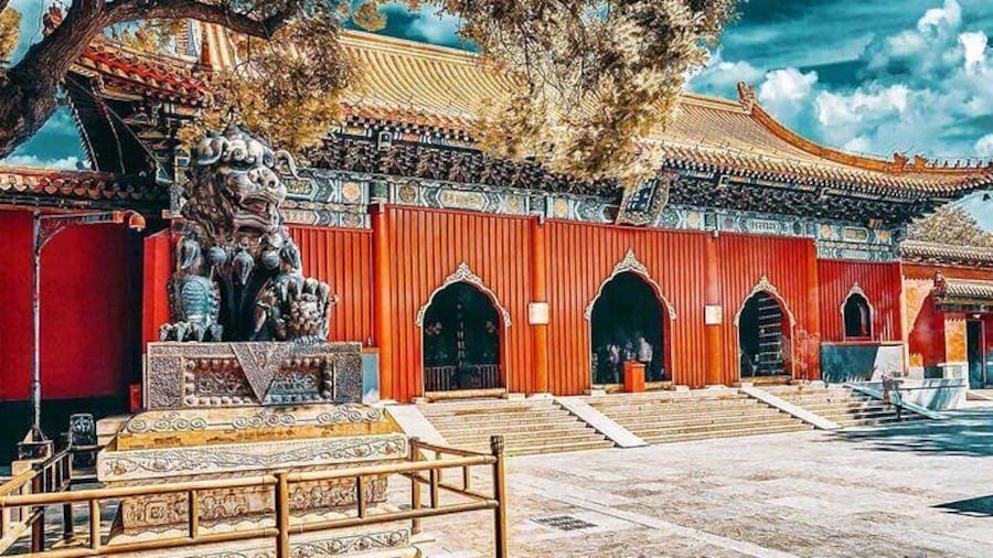 Lama Temple