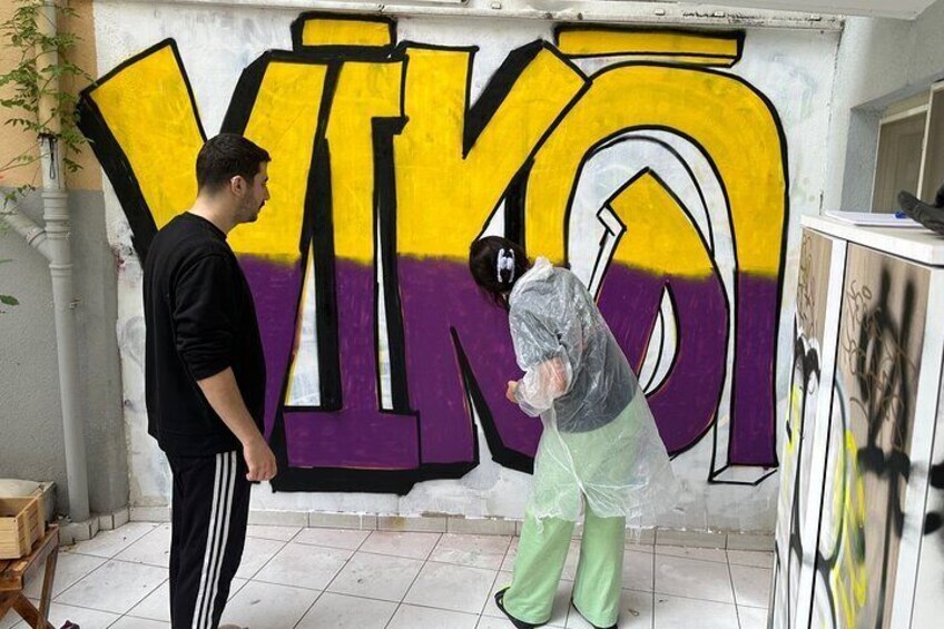 Local Painters teaching Graffiti