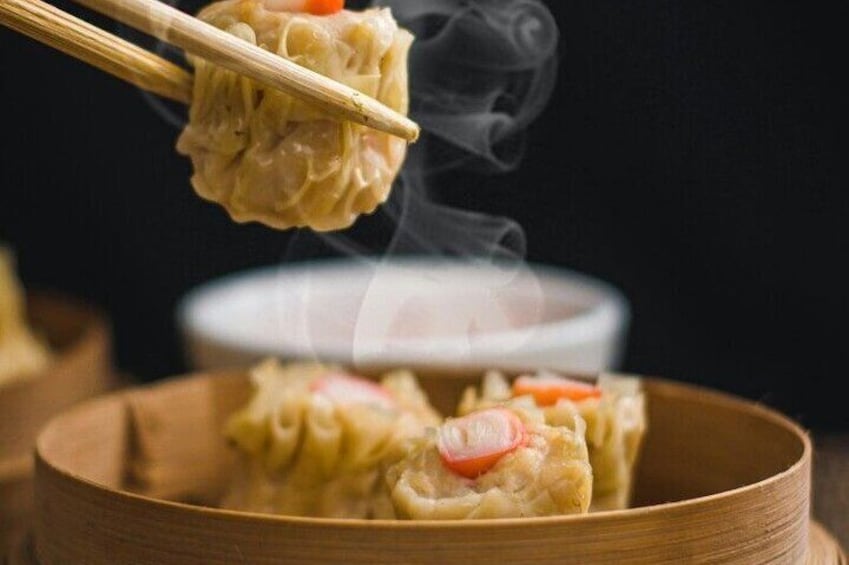 Cantonese Dimsum Cooking Lesson in Como or Lugano with Chef Ling