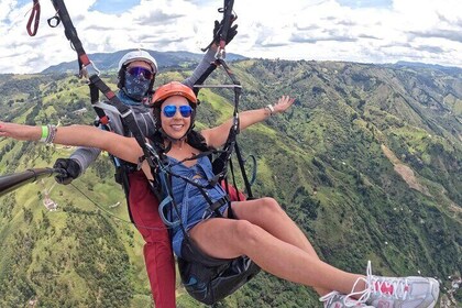 paragliding flights medellin