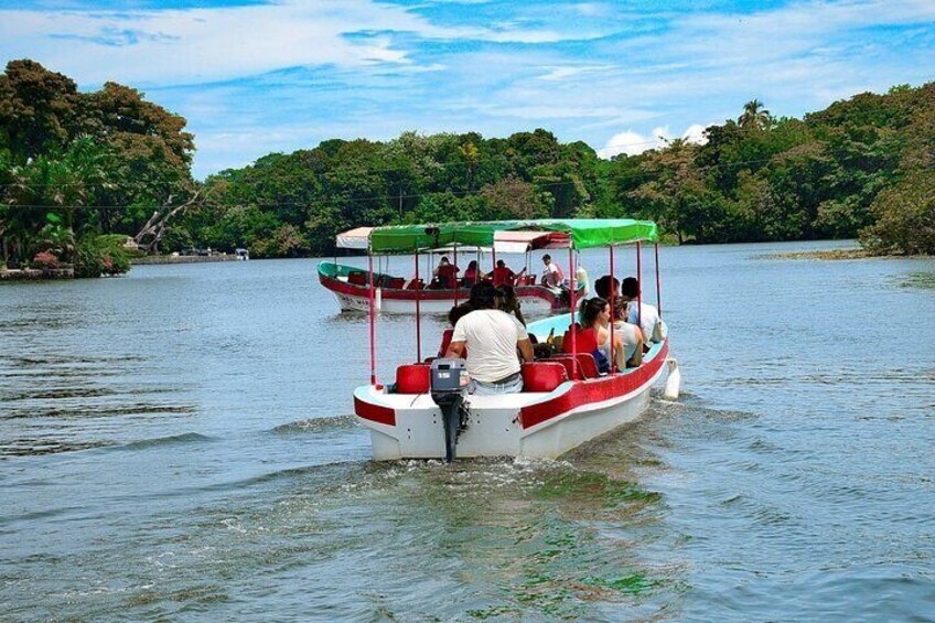  Private Tour Nicaragua one day from Costa Rica, Discover it