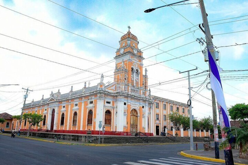 Private Tour Nicaragua one day from Costa Rica, Discover it