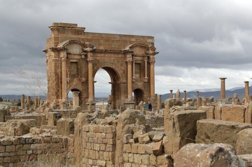 Private Tour Roman Ruins Timgad and Medracen Lunch Included