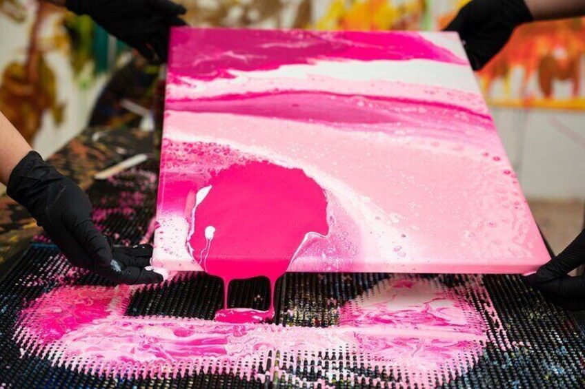 40 Minutes Private Fluid Art Class in Los Angeles