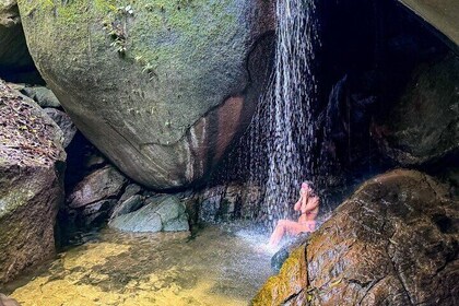 Bosque de Tijuca: Tour con Cascadas y Cuevas