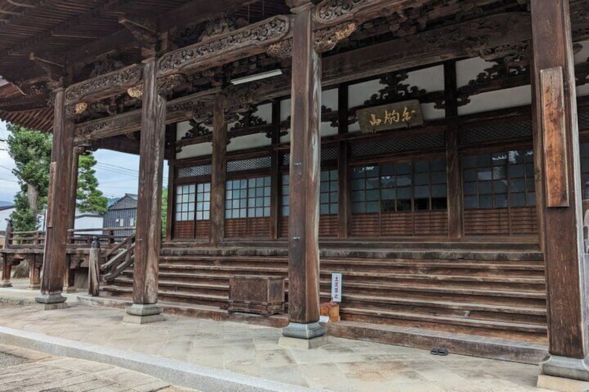 1-Day Tour of Takayama's Cultural Treasures Hida-Furukawa