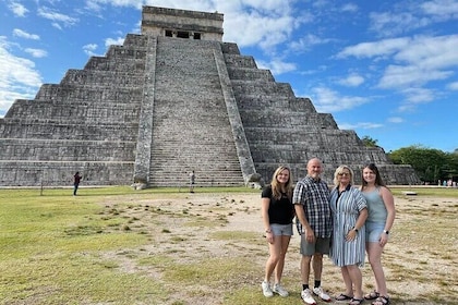 Chichen Itza Classic Tour from Cancun