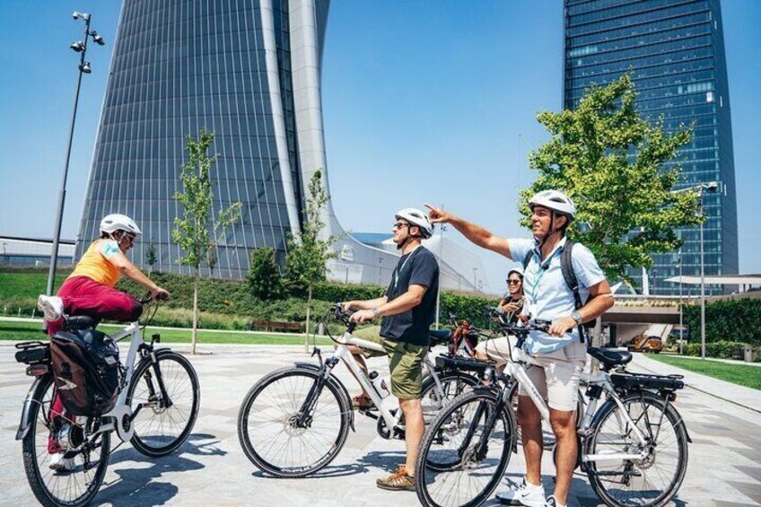 Private Bike Tour Across the Old Milanese Kitchen 