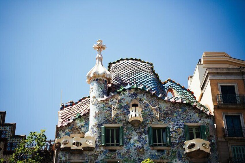 Casa Batllo Fast-Track Tickets, Barcelona Architecture Tour
