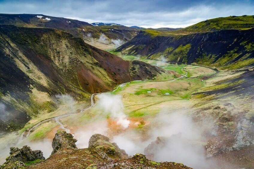 Private Helicopter Tour in Hengill Geothermal Area with Landing