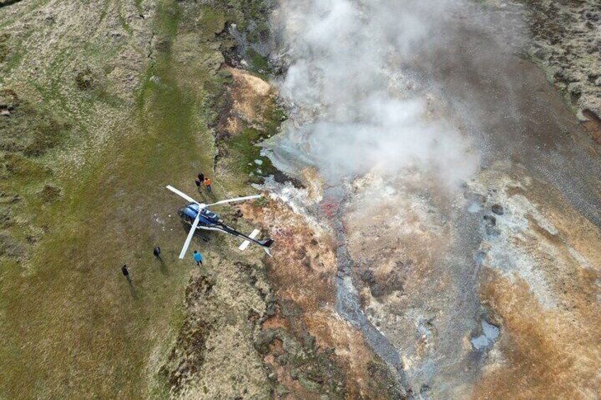 Private Helicopter Tour in Hengill Geothermal Area with Landing