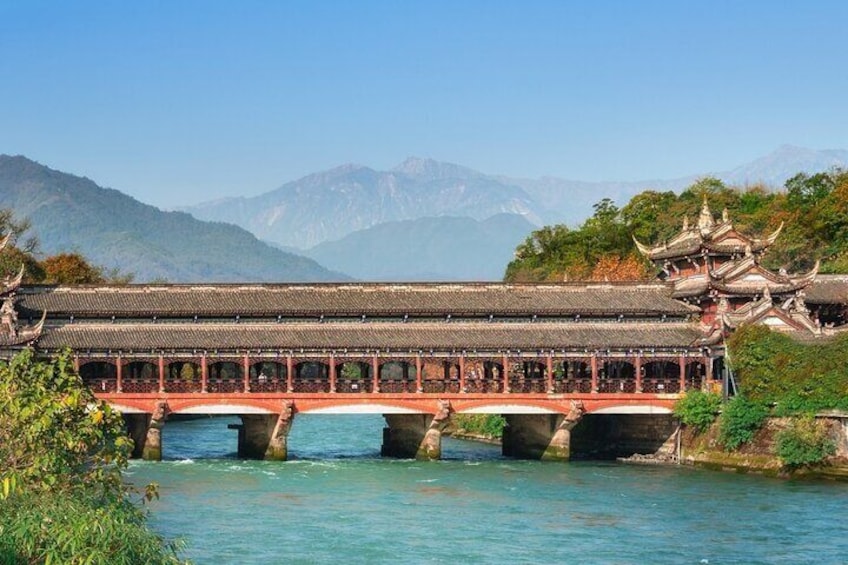 Private Day Tour to Mount Qingcheng Dujiangyan Irrigation System