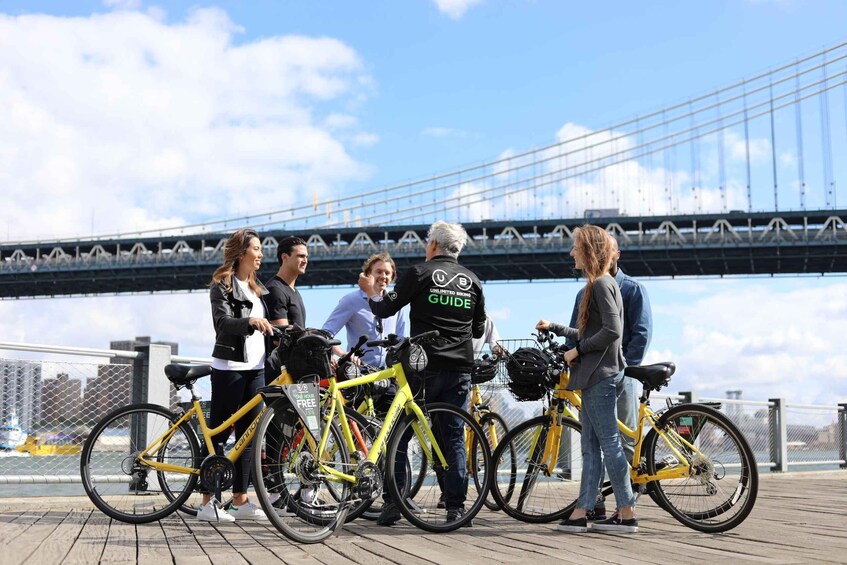Picture 1 for Activity From Manhattan: 2-Hour Brooklyn Bridge Bike Tour