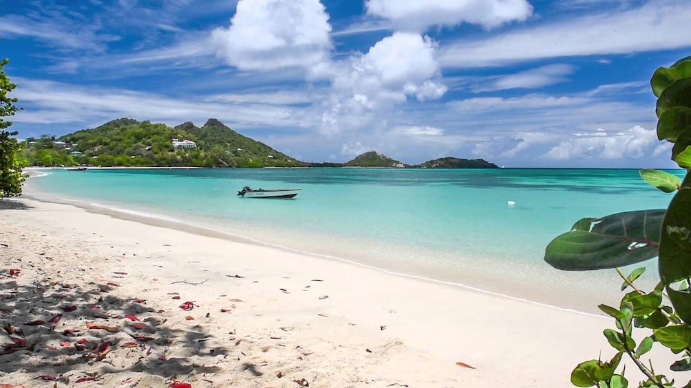 White sand beaches in Carriacou