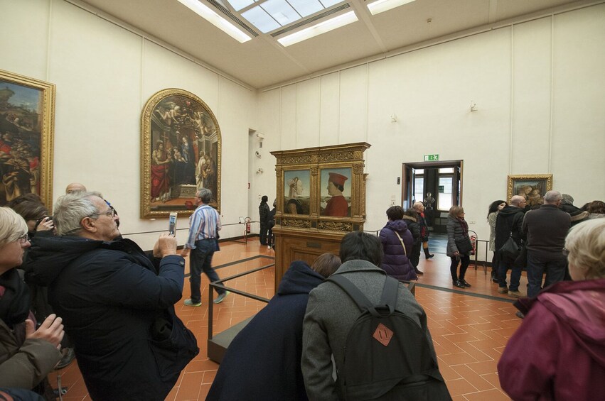 Uffizi timed-entry tickets and self-guided visit APP