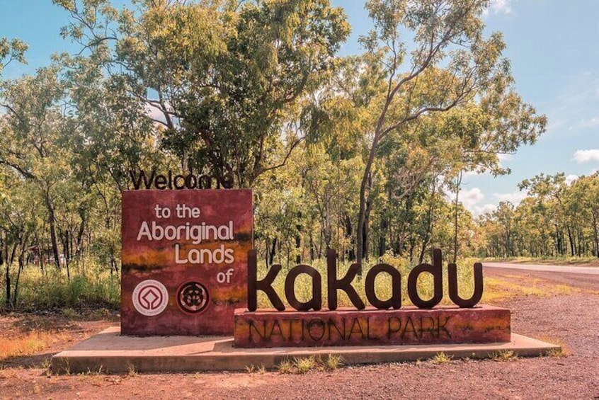 2 Day Cooinda Lodge Kakadu Outback Retreat Tour from Darwin