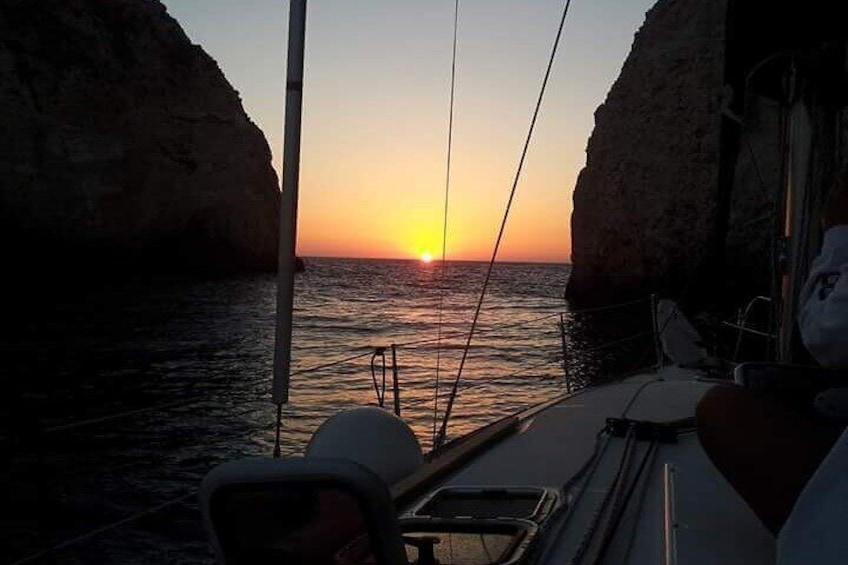 Daily Sailing Boat Tour-Bari and the coast as seen from the sea