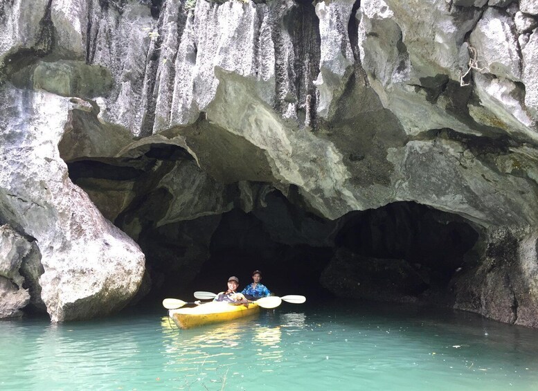 Cat Ba island: Full-Day Cruise to Lan Ha Bay and Ha Long Bay