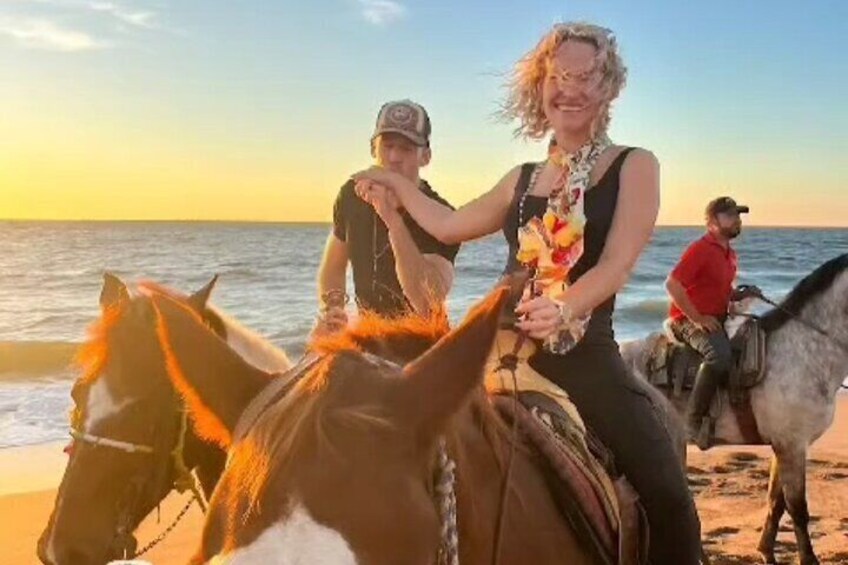 Mazatlan HorseBack Rides: SeaSide Saddle "Coastal Canter"