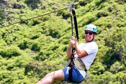 Shaka Zipline: 8 Line Zipline Tour (80 - 260 lbs)