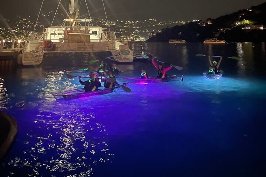 1 Hour Night Kayak Adventure in St Thomas Frenchman's Reef
