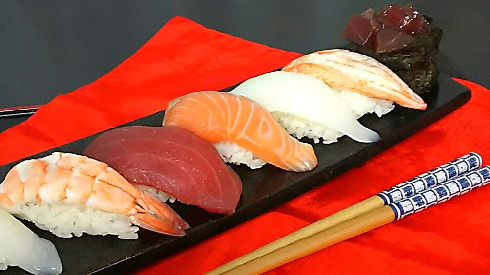 Plate of nigiri at sushi class in Osaka