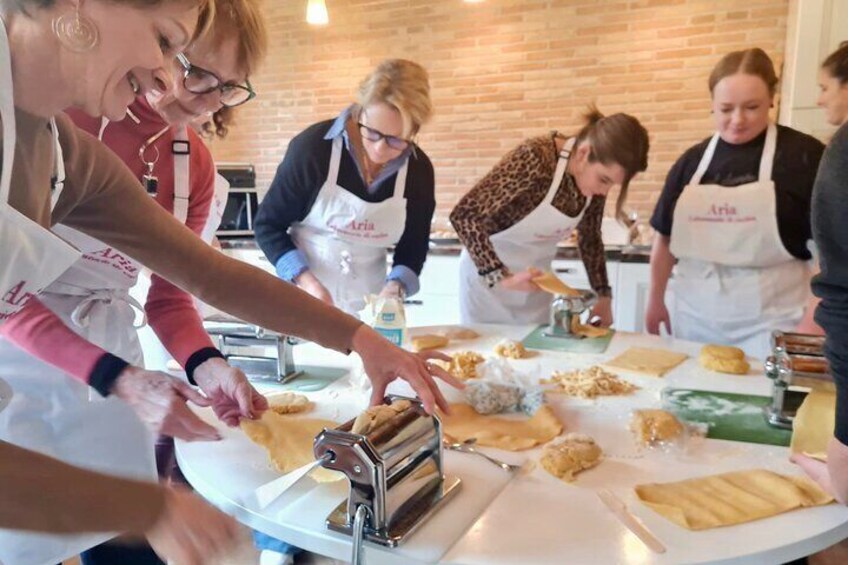 Rome Pasta Class - Cooking Experience in a Roman Family