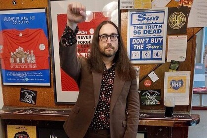 Evening Walking Historical Pub Crawl in Liverpool