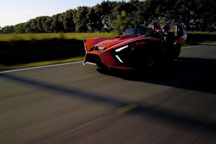 Private Polaris Slingshot Self-Guided Tour in Yankee's Tavern