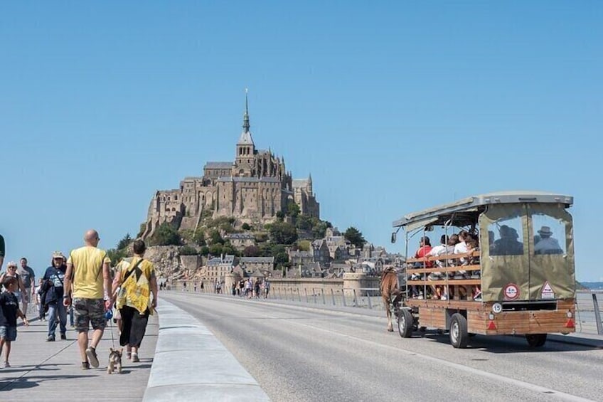 Group tour of Mont Saint Michel from Le Havre