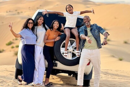 Private Desert Safari With BBQ Buffet Dinner And Live Shows