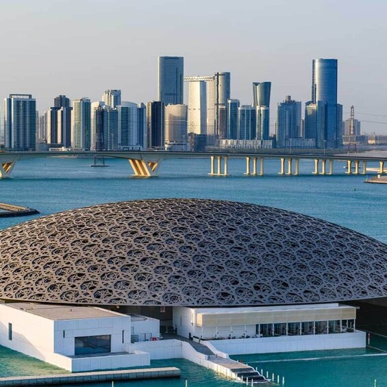 Abu Dhabi City Tour - Exploring Abu Dhabi's Rich Culture and Modern Wonders