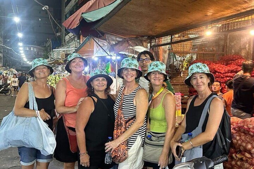 Manila's Night Market Tour with Venus