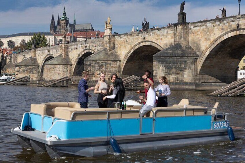 Private Boat Cruise With Unlimited Prosecco