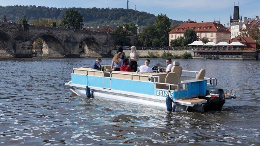 Private Boat Cruise With Unlimited Prosecco