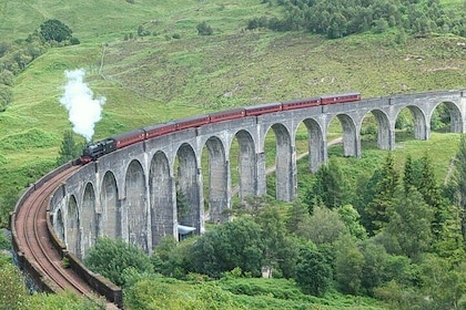 Private Harry Potter, Glenfinnan Viaduct, Highlands tour Glasgow