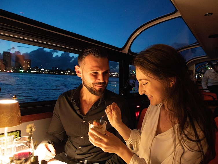 Amsterdam 4-Course Dinner Canal Cruise