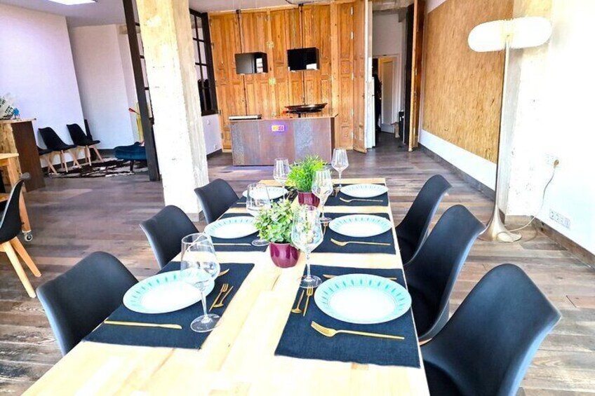 Seafood paella cooking classes a private space In Madrid