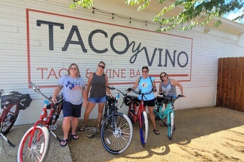 Electric Bike Taco Tour in Dallas