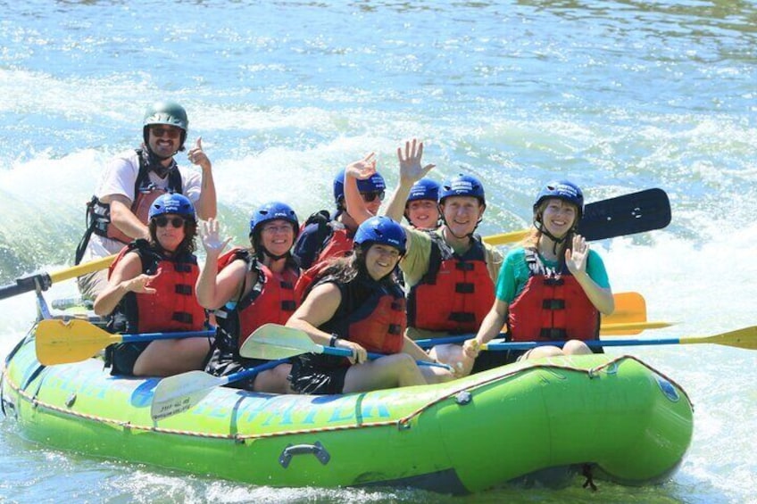6-mile Western Scenic Raft Float in Yellowstone River