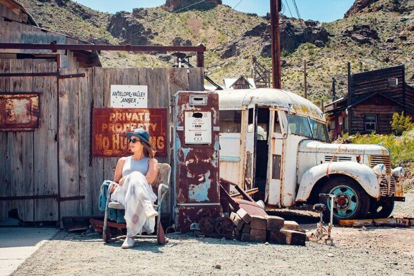 Private Tour in Nelson Ghost Town With Photo Session