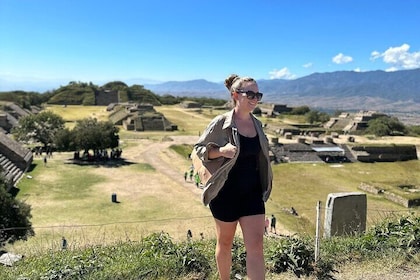 Monte Albån, Hierve el Agua, Mezcal Destillerie & Teotitlån Teppiche